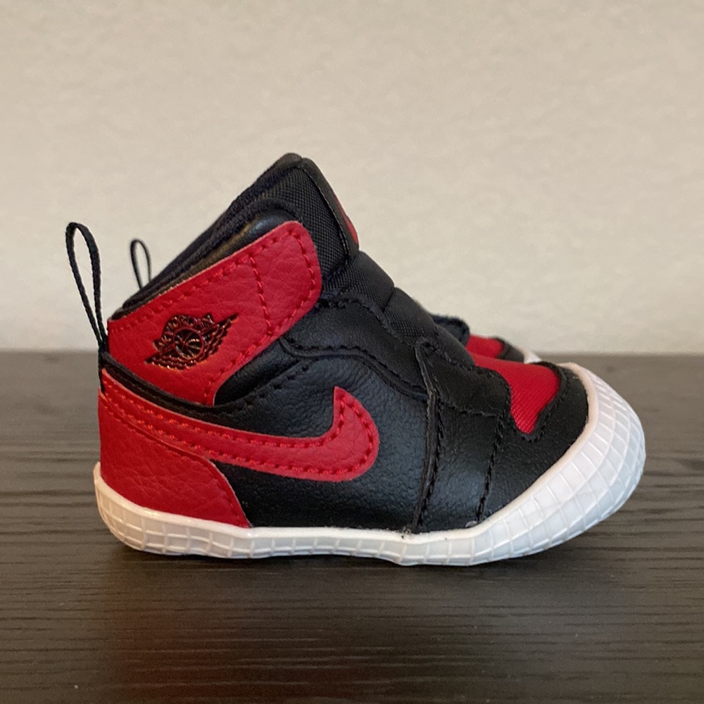 Jordan 1 Crib Bootie Baby Sneakers 2C Black/Red/White